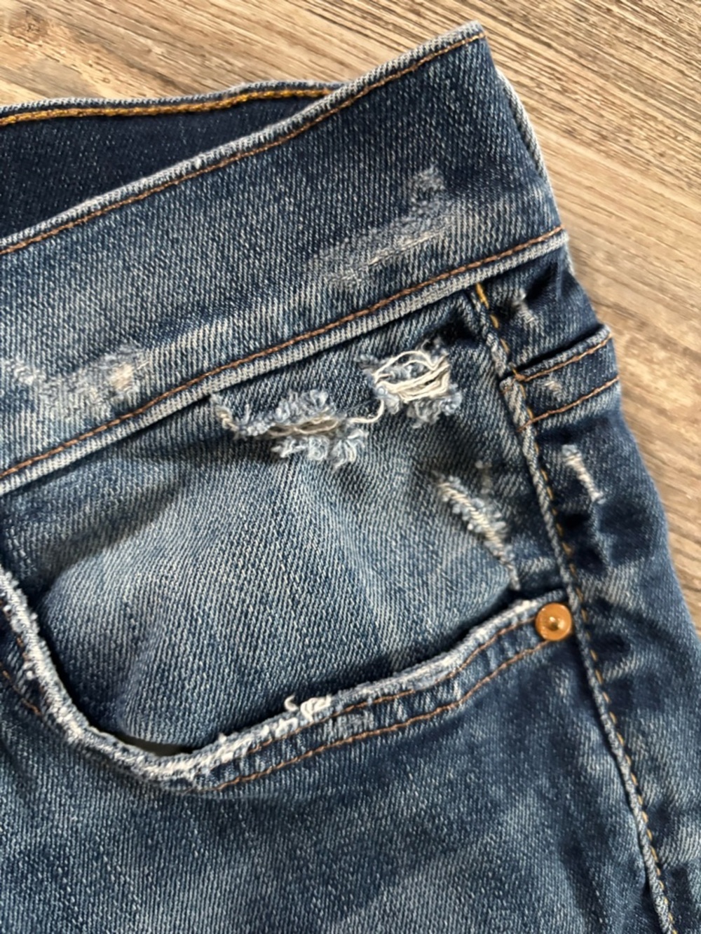 MOTHER The Dropout Boyfriend Jeans in Tequila Truth Denim - Picture 5 of 9